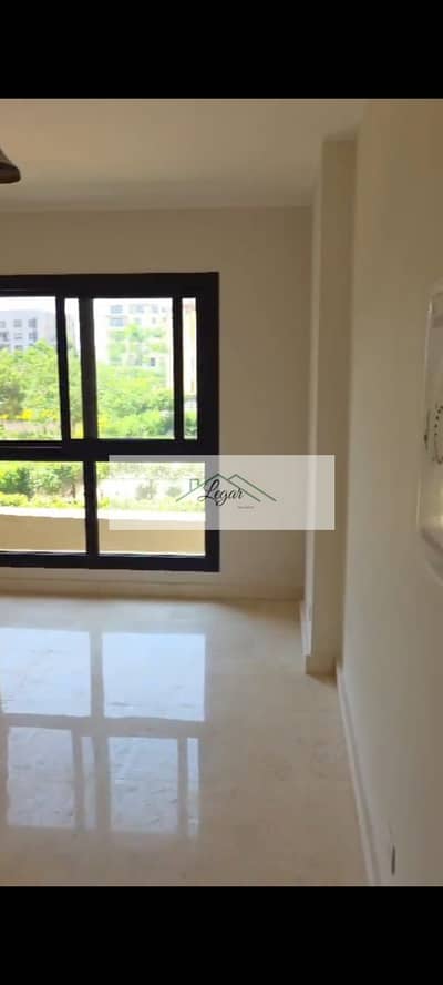 Apartment for rent in Owest - 130m - 6 october