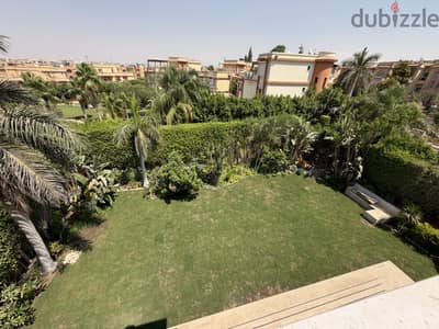 فيلا للإيجار بكمبوند فلور دوڤيل