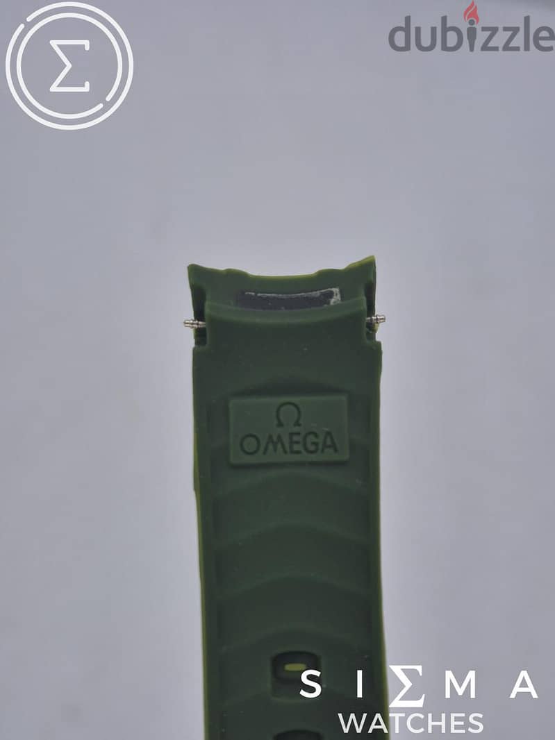 OMEGA SEAMASTER DIVER 007 GREEN 1