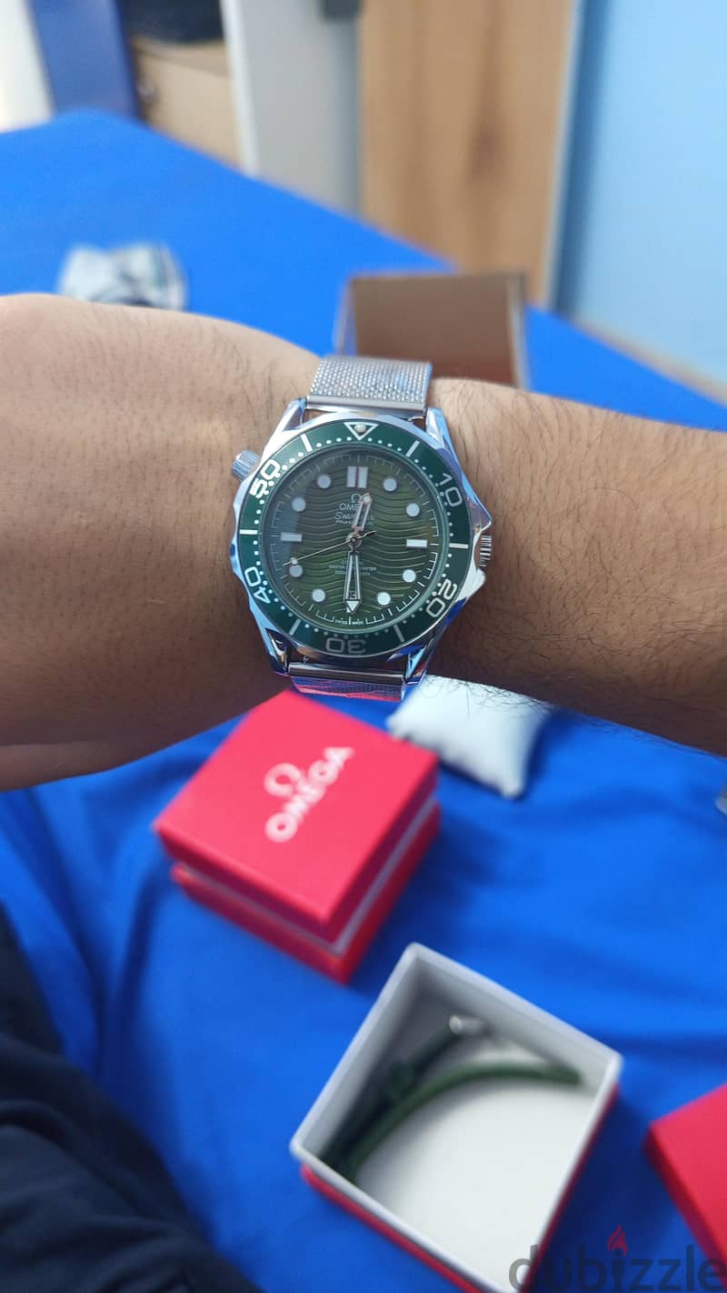 OMEGA SEAMASTER DIVER 007 GREEN 5