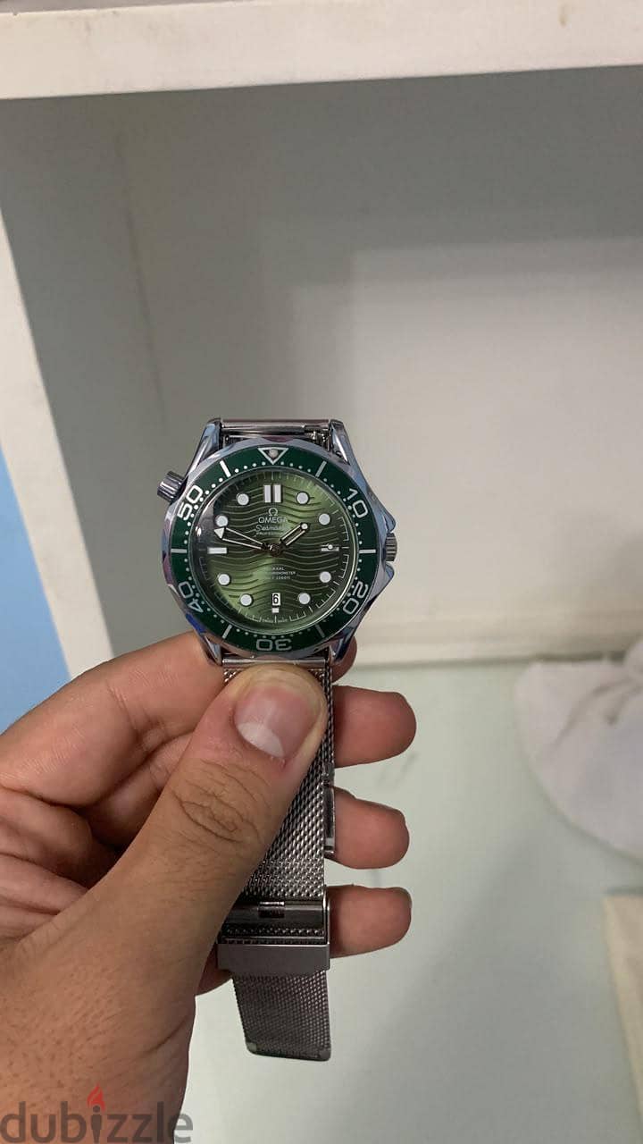 OMEGA SEAMASTER DIVER 007 GREEN 8