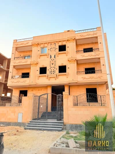 200 sqm apartment directly on #Shar3_AlNabatat with facilities in the best #Majawarat_Gharb_Sumid next to Mall Al Arab and Egypt University and Mall Sumid, second floor