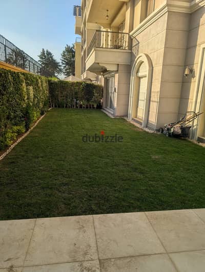 شقة أرضية مع حديقة للإيجار في ميفيدا - أفينيو
