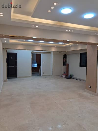 For rent on Masdaq Main Street in Dokki