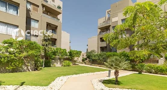 شقة أرضي بحديقة ١٤٦م مفروشة بالكامل للبيع في ذا فيليدج The Village التجمع الخامس القاهرة الجديدة