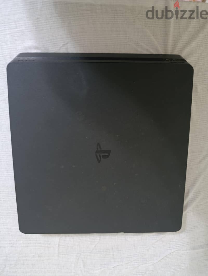 playstation 4slim 1