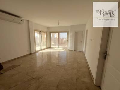 للبيع فيلا بحمام سباحة مفروشة على شارع 90  فى كمبوند الديار - التجمع الخامس For sale  Villa,directly on 90th Street in Al Diyar,5th Settlement