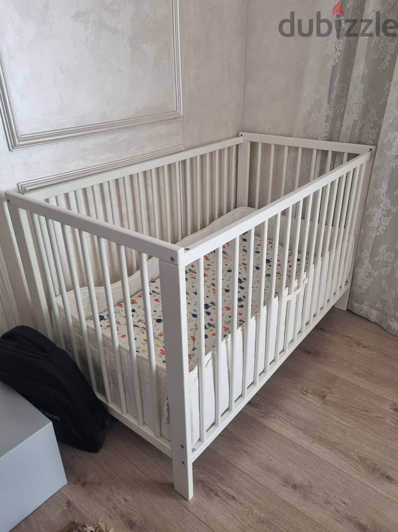 IKEA baby bed +mattress 1