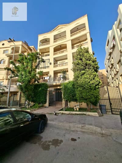 Apartment for sale in the Fifth Settlement in Al-Narjis Buildings, fully finished super lux just minutes from Gamal Abdel Nasser Axis and services.