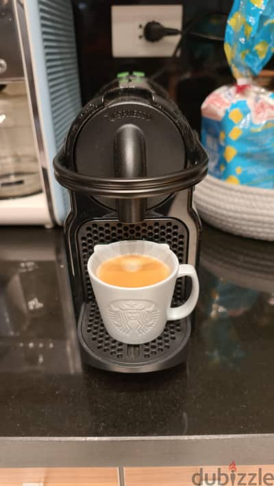 Nespresso Inissia Coffee Machine – Like New