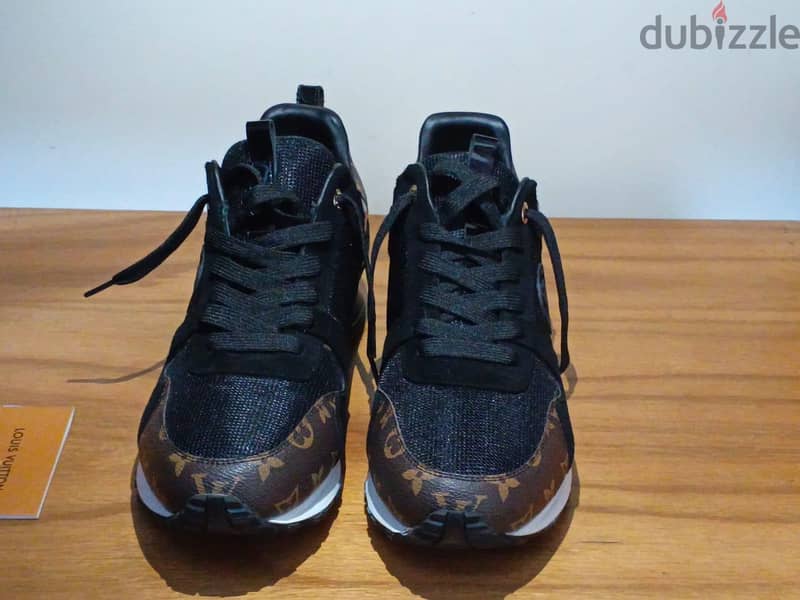 Louis Vuitton Run Away Black Monogram 4
