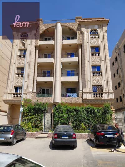 شقه 3 غرف بالقرب من التسعين والجامعه الامريكيه