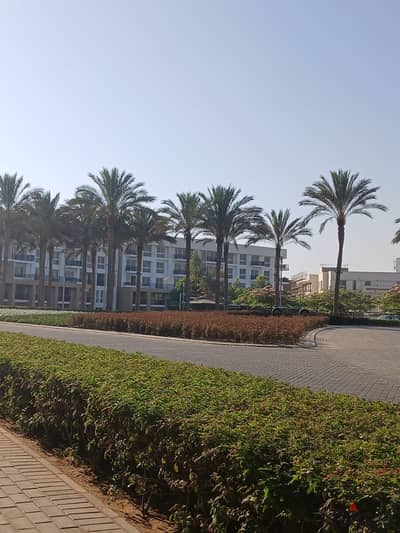شقة غرفتين مفروشة للإيجار في أب تاون كايرو إعمار جاهزة للاستلام الفوري Uptown Cairo Emaar