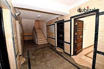 للبيع شقه سكن مصر ارض معارض التجمع الخامس امام كمبوند جنه وامان وخدمات