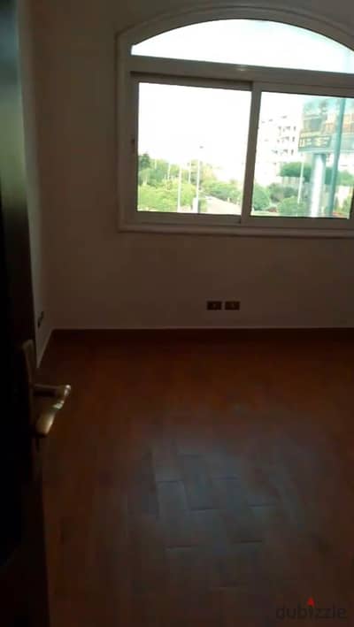 Administrative office for rent in Al Banafseg Buildings, prime location near services