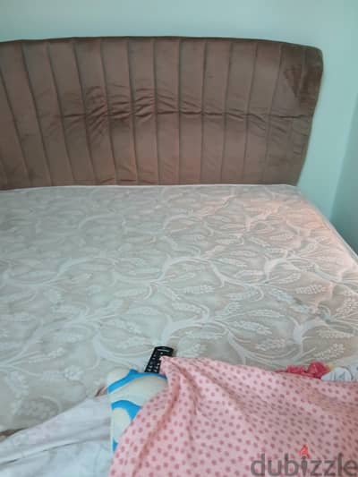 مرتبة يانسن  طبى  160  فى٢٠٠  ارتفاع ٢٢
