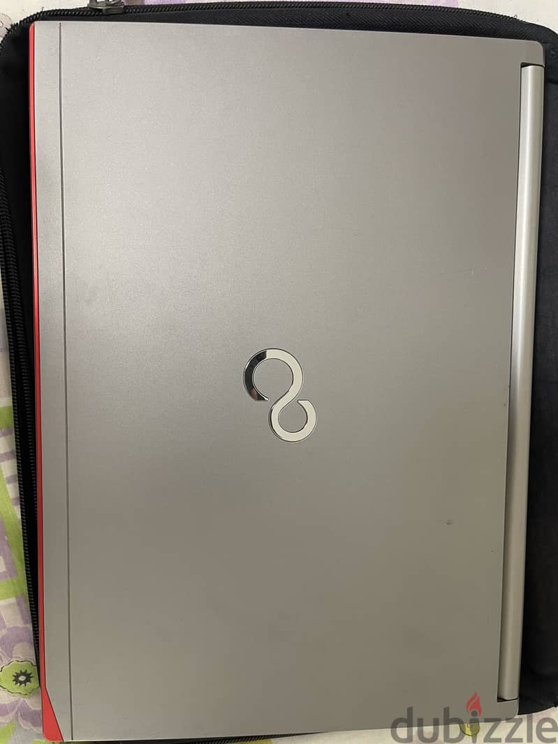 Fujitsu LIFEBOOK E734 - made in japan 3
