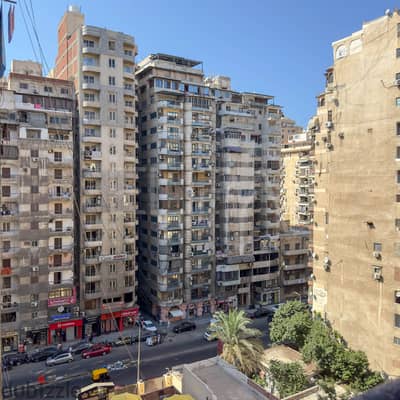 شقة للبيع المندرة 145 م ( ش جمال عبد الناصر )