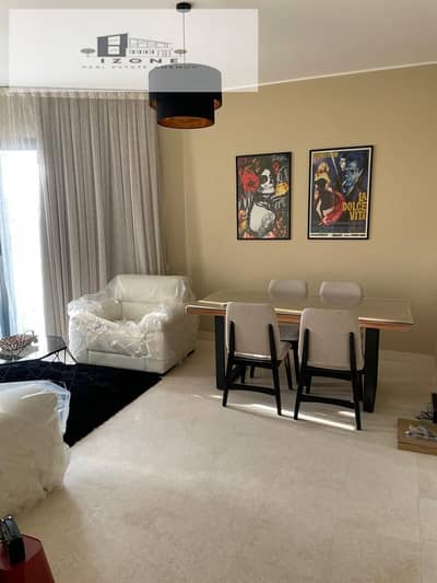 شقة للإيجار مفروشة بالكامل في فيليت V Residence Villette القاهرة الجديدة New Cairo 130 متر 2 غرفة نوم 2 حمام موقع مميز