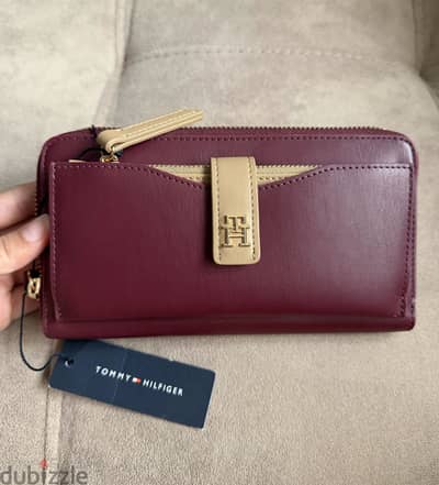 Tommy Hilfiger wallet with cardholder
