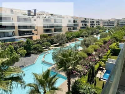 شقة للبيع في ليك فيو ريزيدنس Lake View Residence القاهرة الجديدة New Cairo موقع مميز 128 متر بحديقة 63 متر 2 غرفة نوم 2 حمام نصف تشطيب
