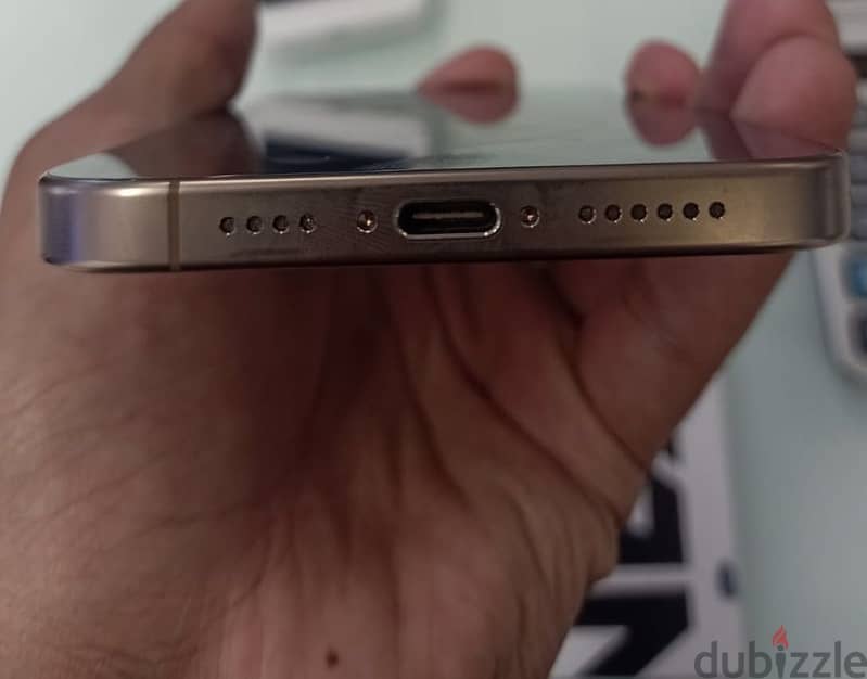 Apple - iPhone 16 Pro Max 4