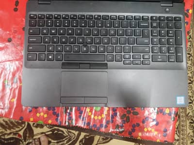 Dell Latitude 5500 Core i7 – 8GB RAM – 256GB SSD – حالة ممتازة