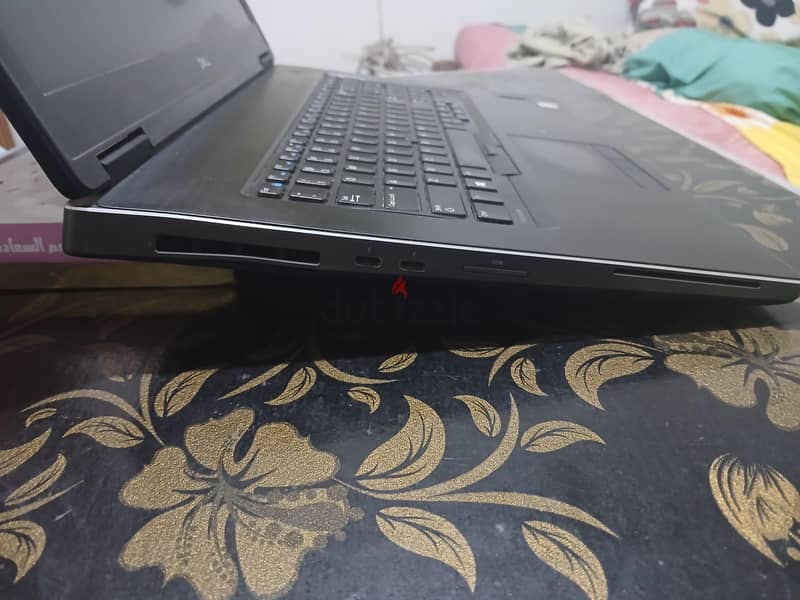 Dell 7730 8