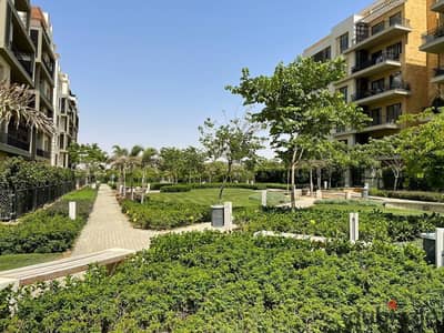 فيو المين بارك شقة بجاردن بتشطيب كامل للاستلام الفوري للبيع في إيستاون سوديك القاهرة الجديدة Eastown Sodic New Cairo