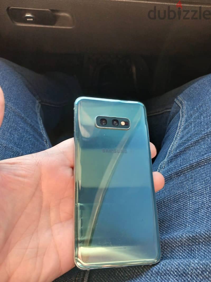 Samsung S10e 1