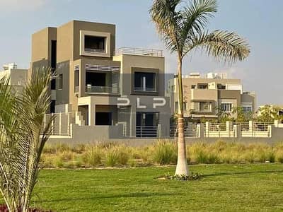 فيلا منفصله للبيع  باقل من سعر السوق لسرعه البيع في كمبوند بالم هيلز القاهرة الجديدة