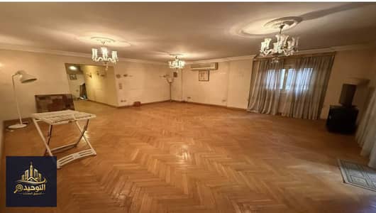 Apartment for Sale 220 sqm in Esraa Street Mohandessin Registered and with Garage Share