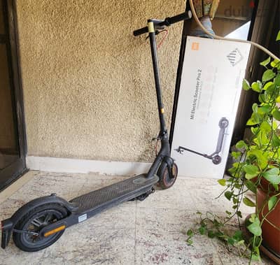 Mi electric scooter pro 2