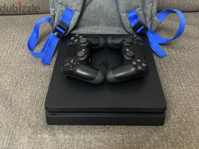Ps4 for sale used in a good condition  500 gb
