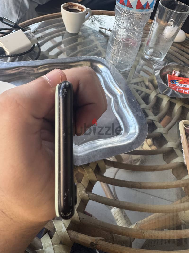 Apple - iPhone 7 2