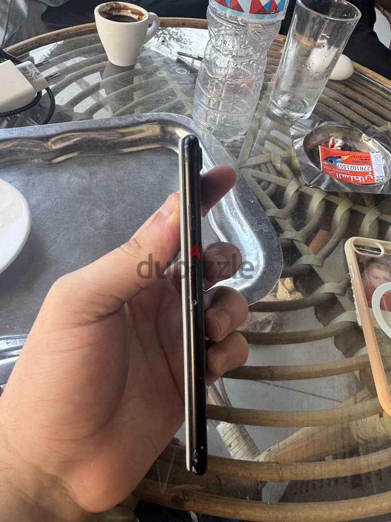 Apple - iPhone 7 4