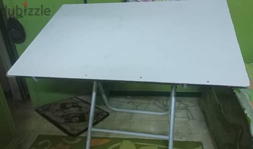 ترابيزة رسم هندسي