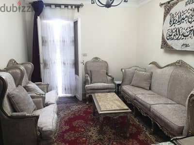 صالون شامبين للبيع خشب ثقيل كلاسيك متنجد جديد بالكامل|Champagne Salon