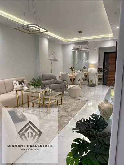 استلم شقتك 3غرف متشطبه VIP علي طريق السويس مباشره امام OPEN AIR MALL وقسط الباقي علي 10 سنين بدون فوائد