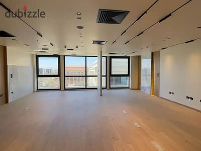 Office for rent in the new Nuzha  Rich House Commercial and Administrative Mall  Area 85 m  Lux finishing Air-conditioned  First use