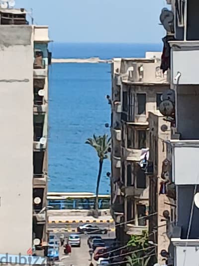 فرصه للجادين فقط شقة للبيع فى موقع متميز جدا المنشية