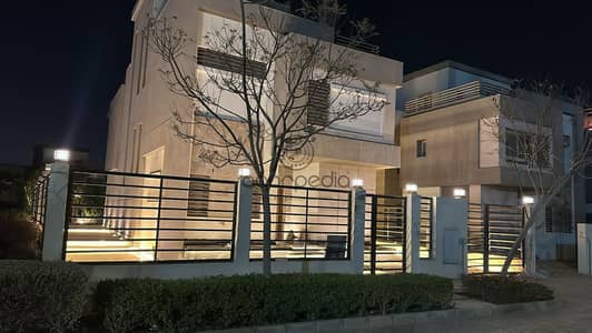 Luxury Standalone Villa in Hyde Park – Prime Location & Spacious Living | فيلا مستقلة فاخرة في هايد بارك بموقع مميز ومساحات واسعة