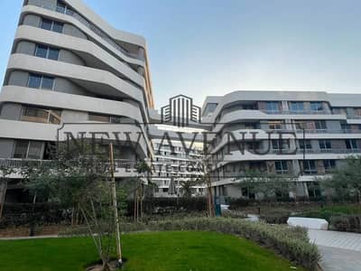 Delivered Semi finished apartment with prime location for sale in Bloomfields Mostakbal City developed by Tatweer Misr