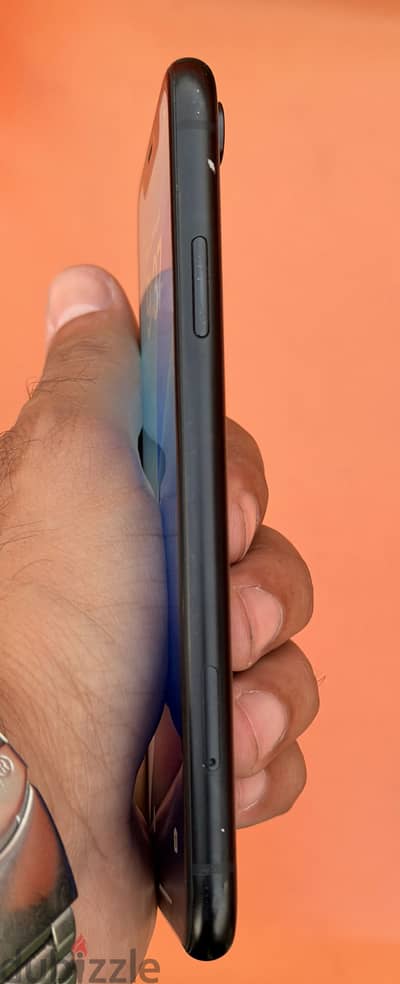 Apple - iPhone XR