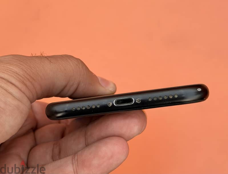 Apple - iPhone XR 3