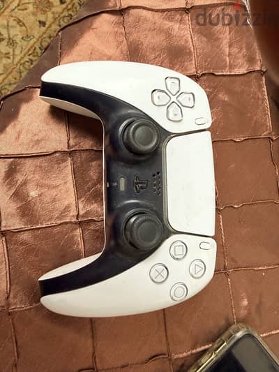 PS5 controller