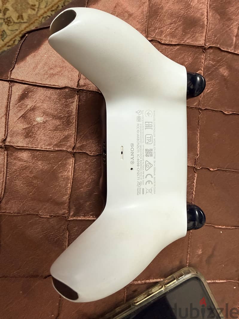 PS5 controller 2