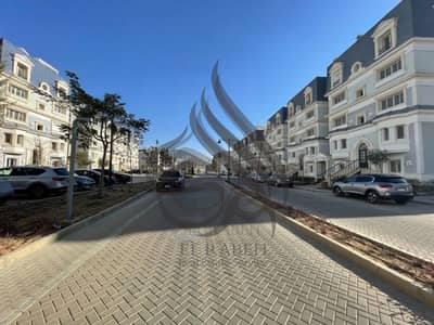 Apartment for sale in mountain view hyde park new cairo under market price prime location finished