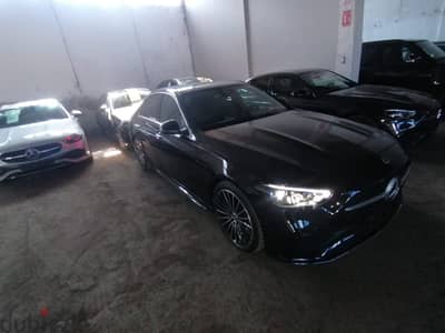 Mercedes-Benz C200 2025
