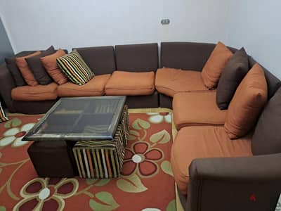 ركنة  في غرفة معيشة